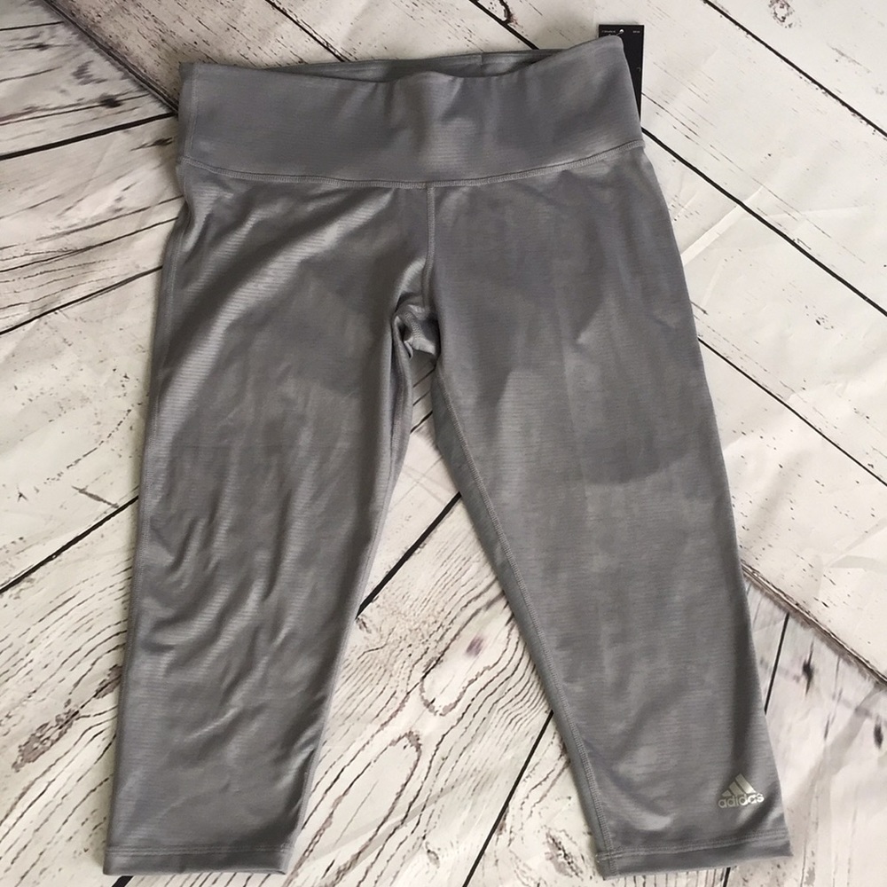 New Adidas Large Climate Capri workout Leggings